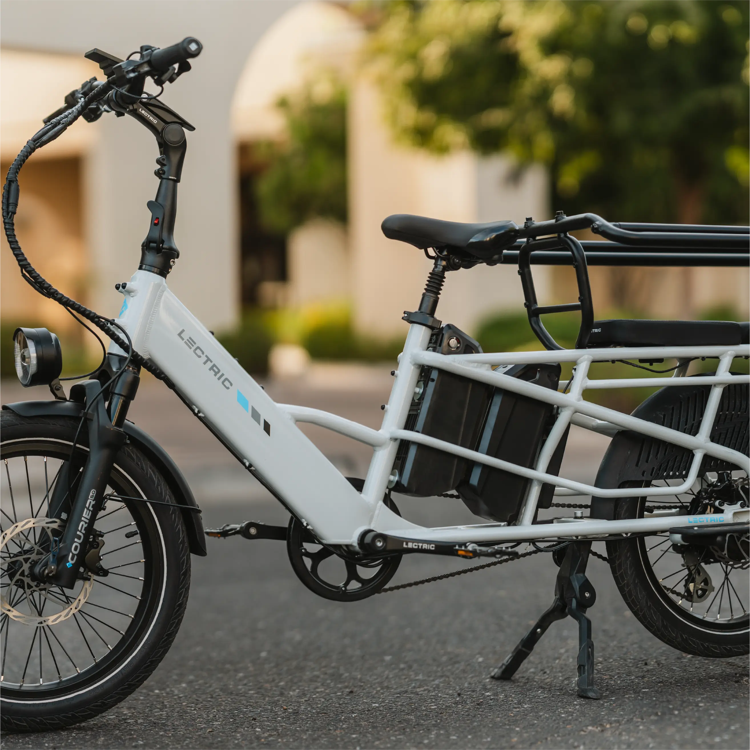 XPedition2 Stratus White Dual-Battery + FREE Running Boards, Cushions, Elite Headlight, Suspension Seat Post, Orbitor ($545 Value) - Image 6